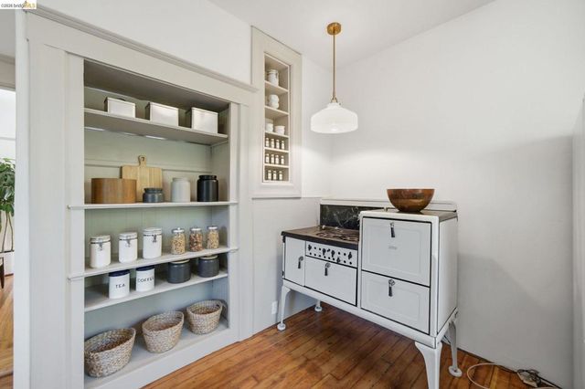 2343 Roosevelt Ave, Berkeley, CA 94703