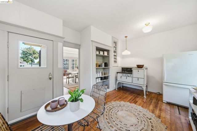 2343 Roosevelt Ave, Berkeley, CA 94703