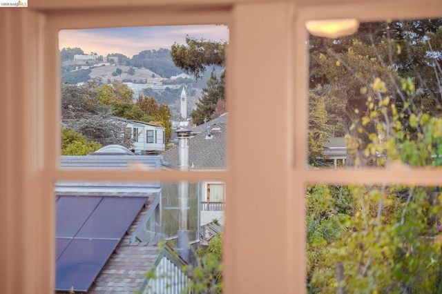 2343 Roosevelt Ave, Berkeley, CA 94703