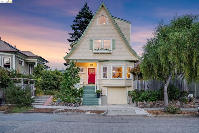 2343 Roosevelt Ave, Berkeley, CA 94703