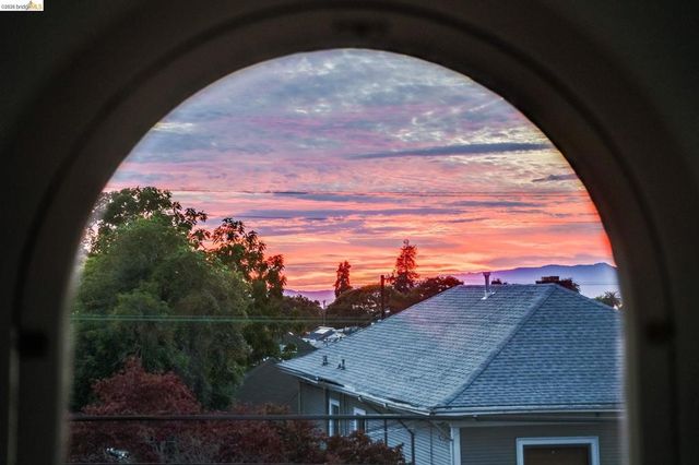 2343 Roosevelt Ave, Berkeley, CA 94703