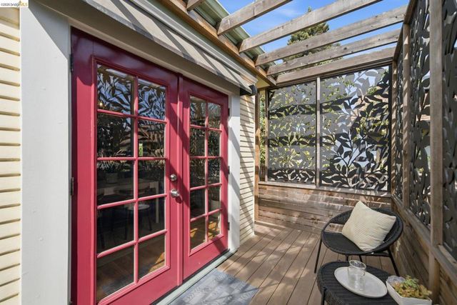 2343 Roosevelt Ave, Berkeley, CA 94703