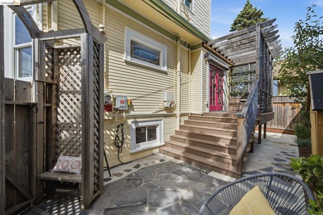 2343 Roosevelt Ave, Berkeley, CA 94703