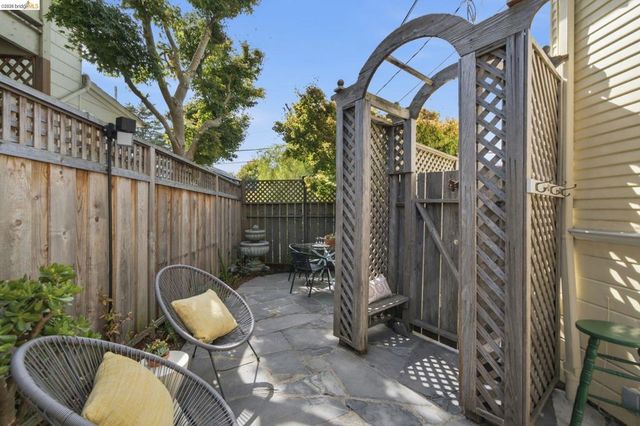 2343 Roosevelt Ave, Berkeley, CA 94703