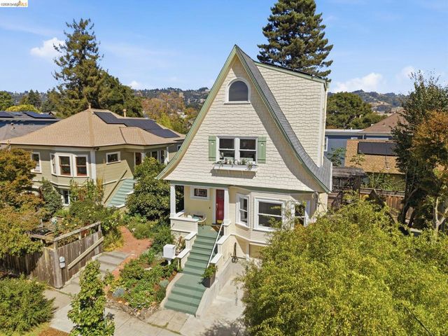 2343 Roosevelt Ave, Berkeley, CA 94703
