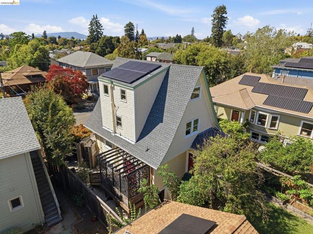 2343 Roosevelt Ave, Berkeley, CA 94703