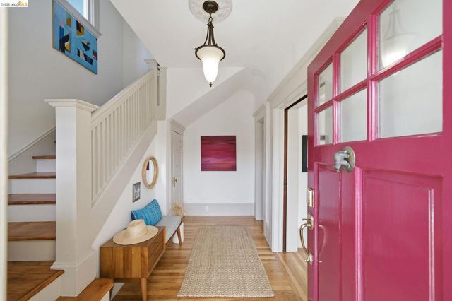 2343 Roosevelt Ave, Berkeley, CA 94703