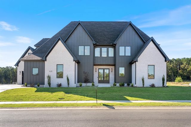 1635 Southwinds Dr, Conway, AR 72034