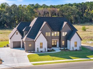 1635 Southwinds Dr, Conway, AR 72034