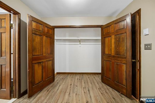 147 Kinnelon Road RedCarriage, Kinnelon Borough, NJ 07405