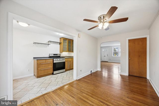 653 RIVELY AVE, Glenolden, PA 19036