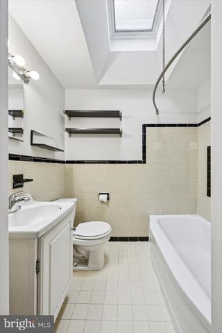 653 RIVELY AVE, Glenolden, PA 19036