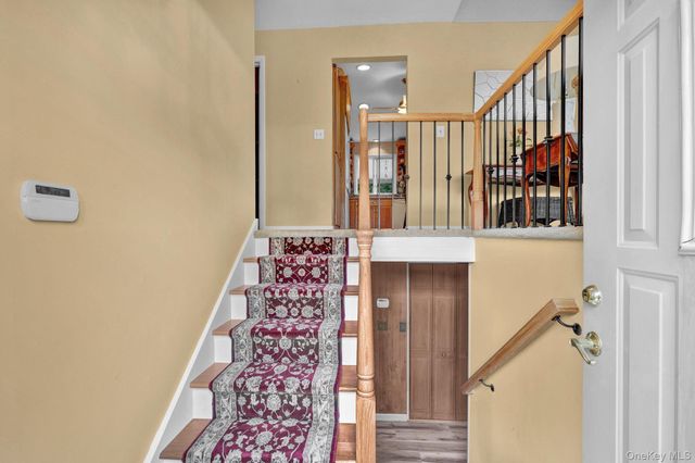 10 Ona Lane, New Windsor, NY 12553