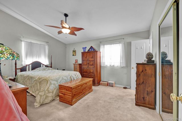 10 Ona Lane, New Windsor, NY 12553