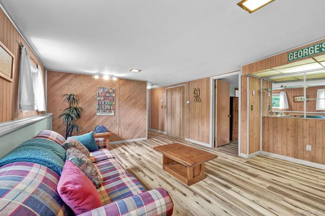 10 Ona Lane, New Windsor, NY 12553