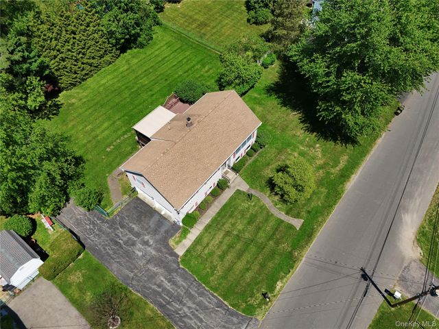 10 Ona Lane, New Windsor, NY 12553