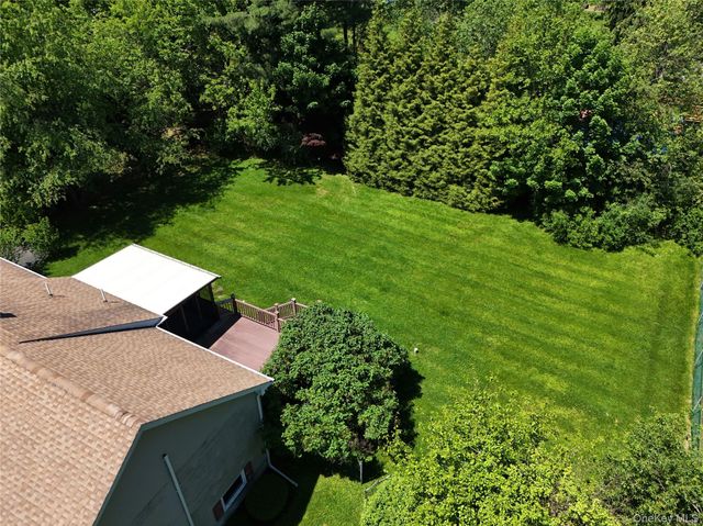 10 Ona Lane, New Windsor, NY 12553