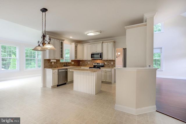 115 TOPAZ CIR, Dover, DE 19904