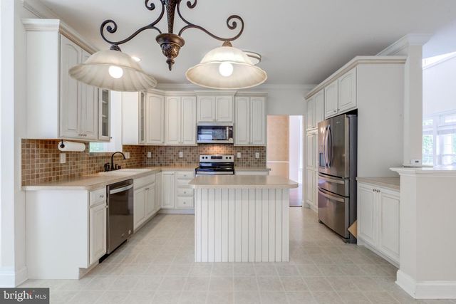 115 TOPAZ CIR, Dover, DE 19904