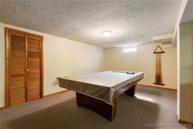 1511 Oakmont Drive, Jeffersonville, IN 47130