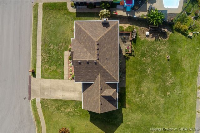 1511 Oakmont Drive, Jeffersonville, IN 47130