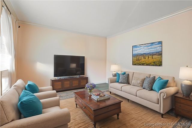 1511 Oakmont Drive, Jeffersonville, IN 47130