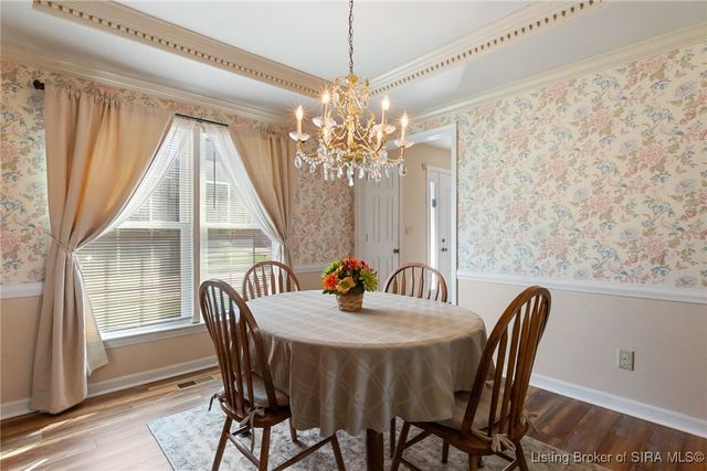 1511 Oakmont Drive, Jeffersonville, IN 47130