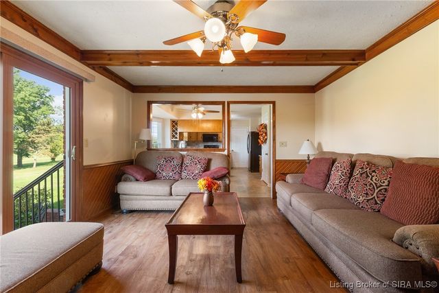 1511 Oakmont Drive, Jeffersonville, IN 47130