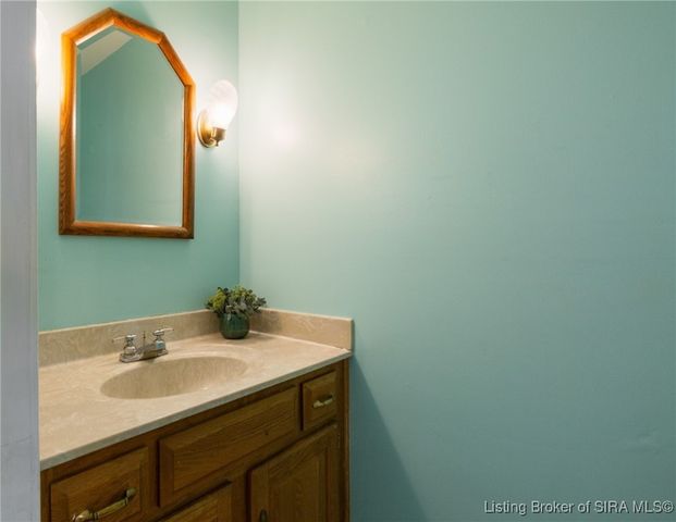 1511 Oakmont Drive, Jeffersonville, IN 47130