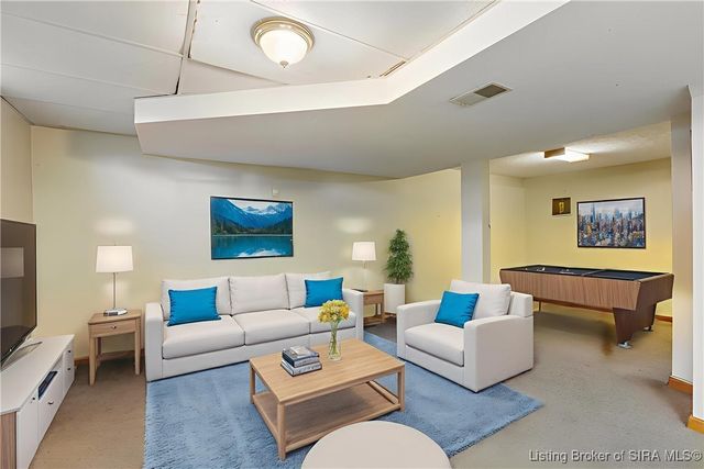 1511 Oakmont Drive, Jeffersonville, IN 47130