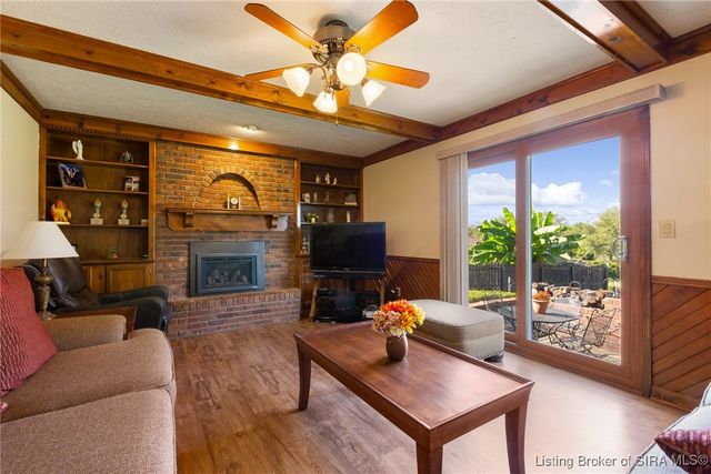 1511 Oakmont Drive, Jeffersonville, IN 47130