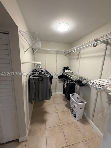 8600 SW 109th Ave 4-221, Miami, FL 33173