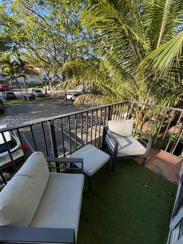 8600 SW 109th Ave 4-221, Miami, FL 33173