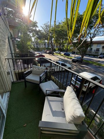 8600 SW 109th Ave 4-221, Miami, FL 33173