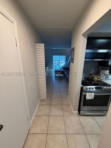 8600 SW 109th Ave 4-221, Miami, FL 33173