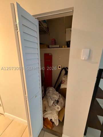8600 SW 109th Ave 4-221, Miami, FL 33173