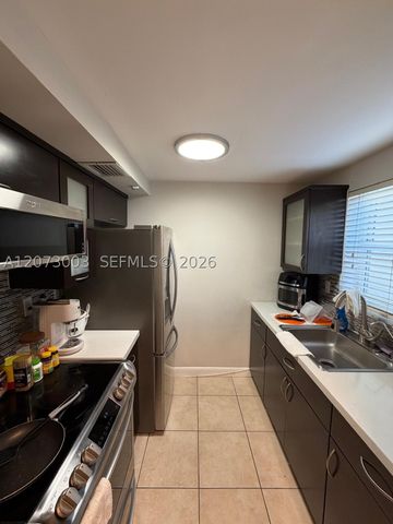8600 SW 109th Ave 4-221, Miami, FL 33173