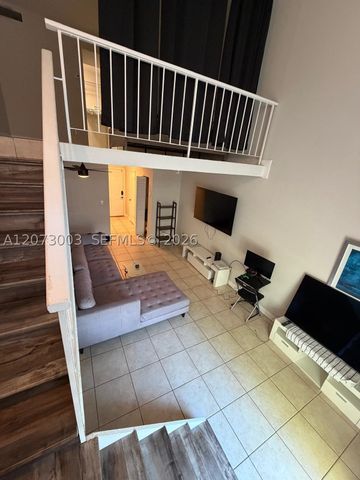 8600 SW 109th Ave 4-221, Miami, FL 33173