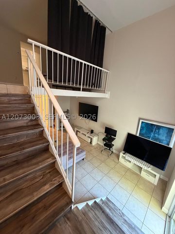 8600 SW 109th Ave 4-221, Miami, FL 33173