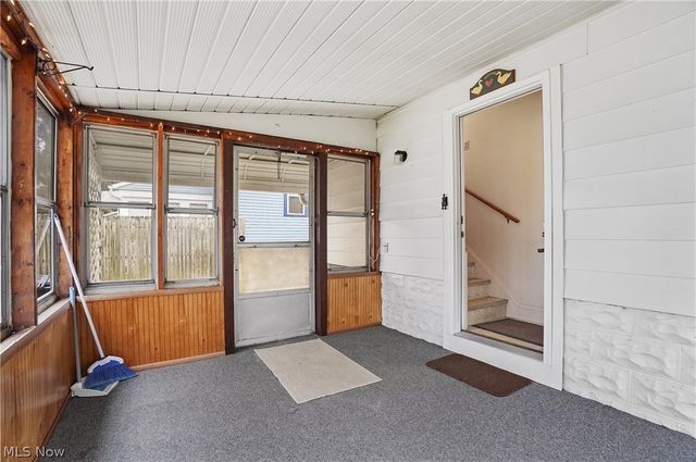 1969 High Street, Cuyahoga Falls, OH 44221