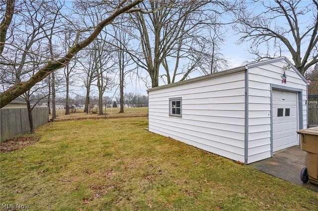 1969 High Street, Cuyahoga Falls, OH 44221