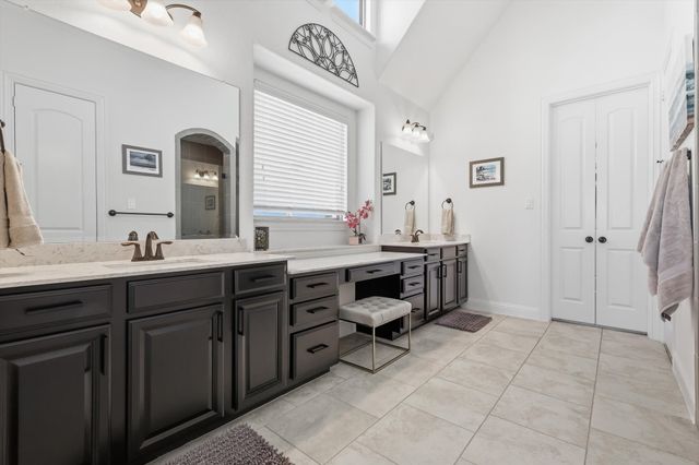 1011 Treeline Drive, Argyle, TX 76226