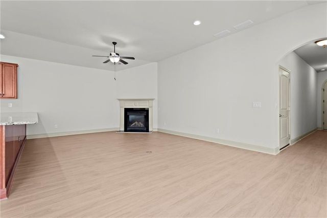 622 Stickley Oak Way, Woodstock, GA 30189
