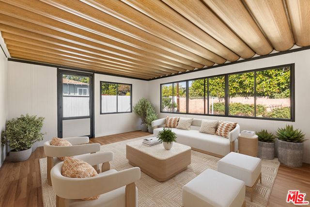 8734 Airlane Avenue, Los Angeles, CA 90045