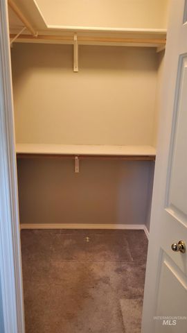 736 N Cambridge St, Nampa, ID 83651