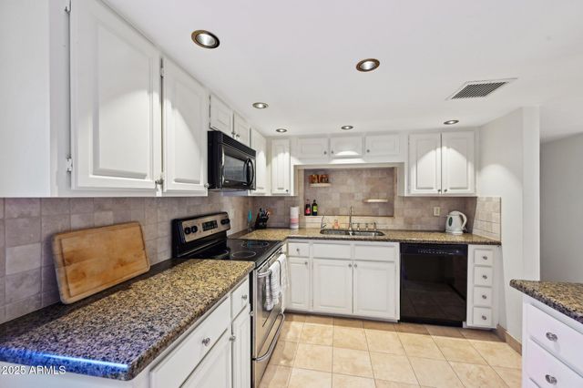 5122 N 31st Way 244, Phoenix, AZ 85016
