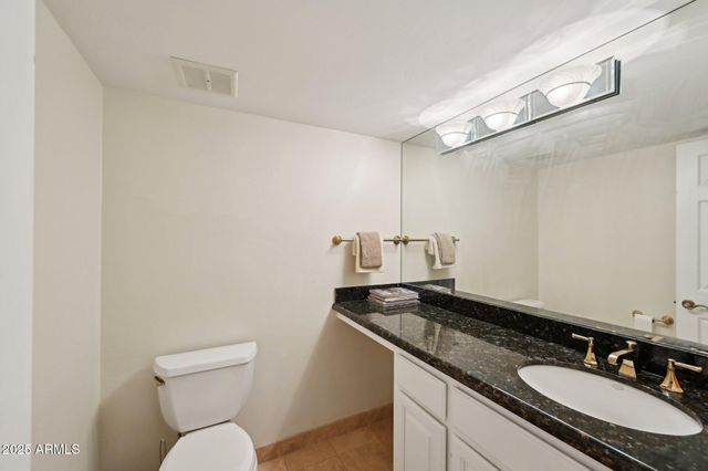 5122 N 31st Way 244, Phoenix, AZ 85016