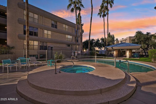 5122 N 31st Way 244, Phoenix, AZ 85016