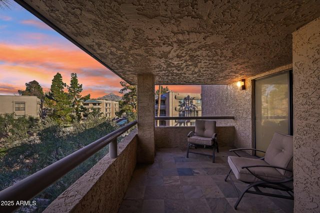 5122 N 31st Way 244, Phoenix, AZ 85016