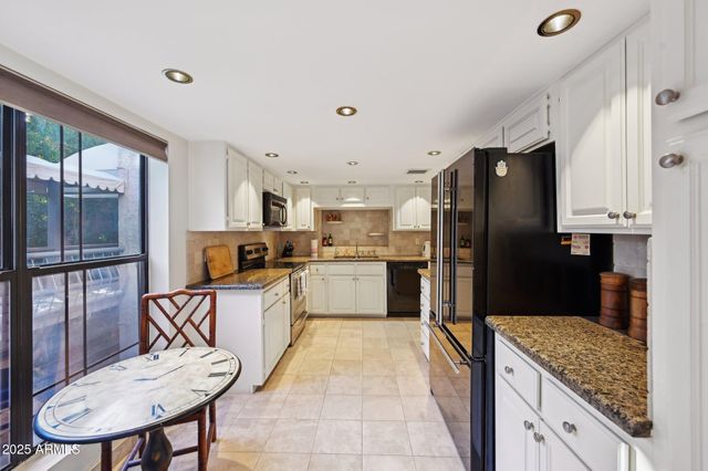 5122 N 31st Way 244, Phoenix, AZ 85016